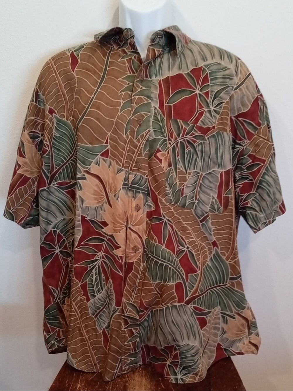 Chaps XL Hawaiin Button Up